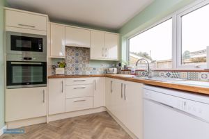 Kitchen- click for photo gallery